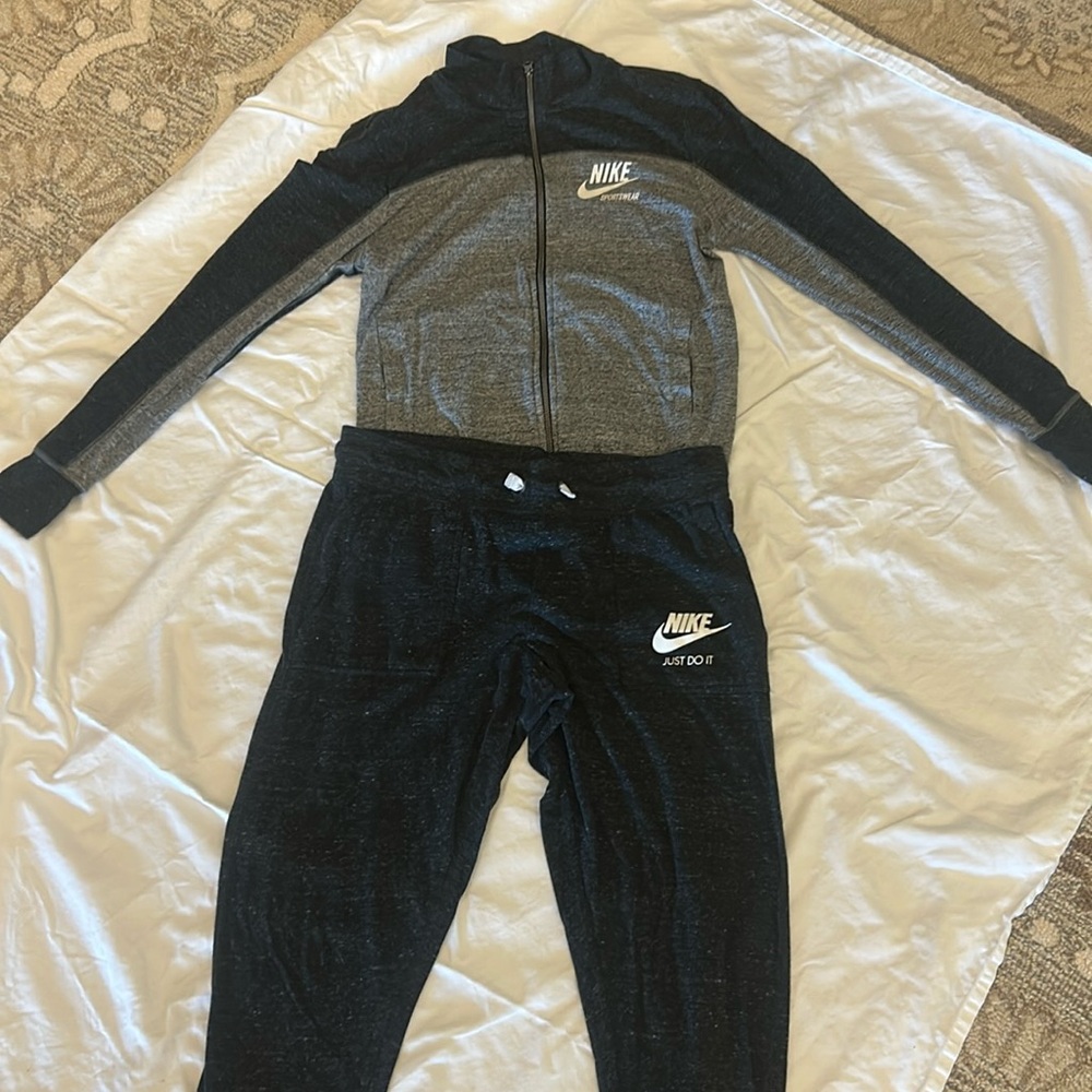 Nike Two piece sweat suit